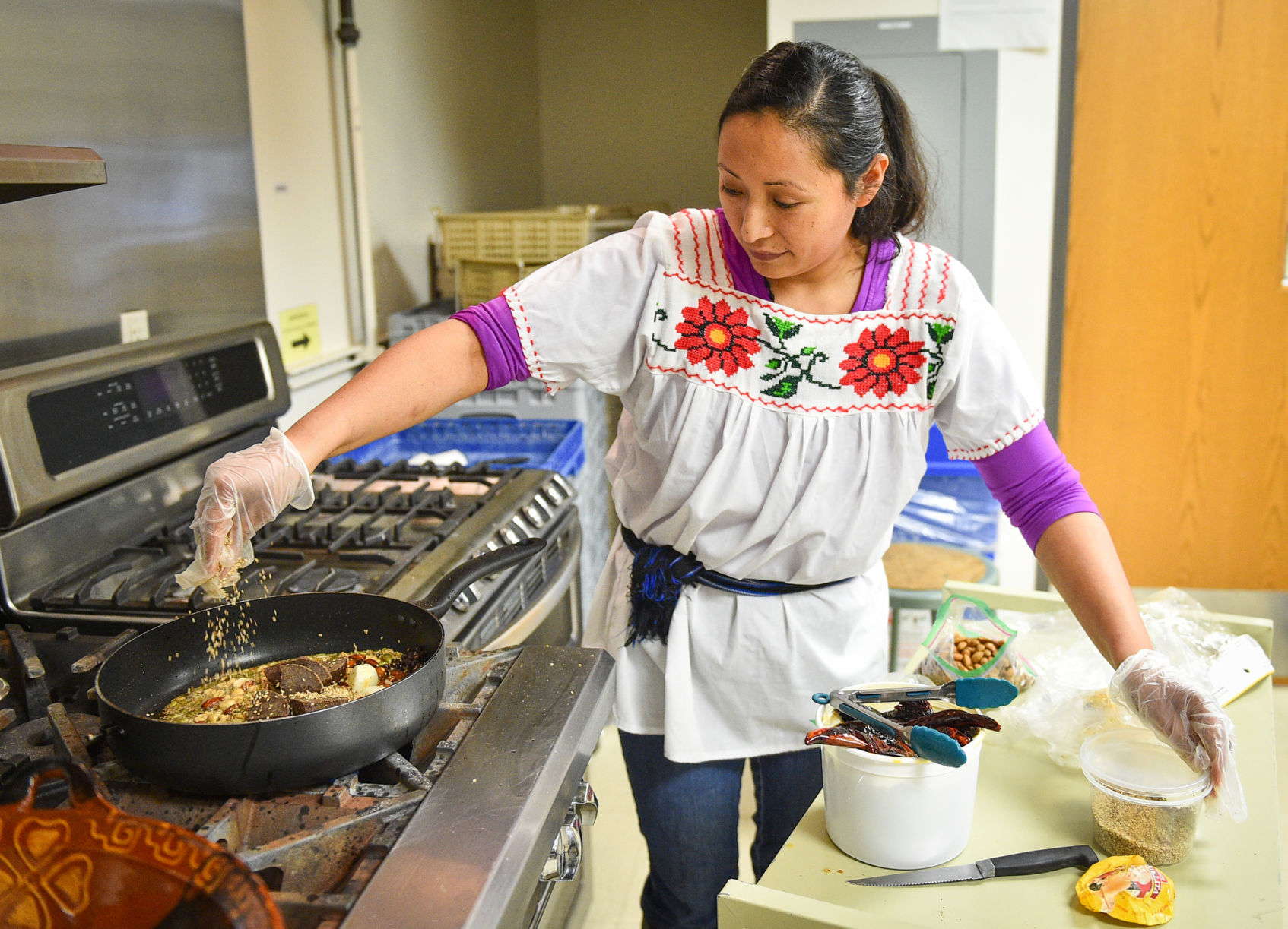 010920-qc-fea-cocinaseries-005.jpg